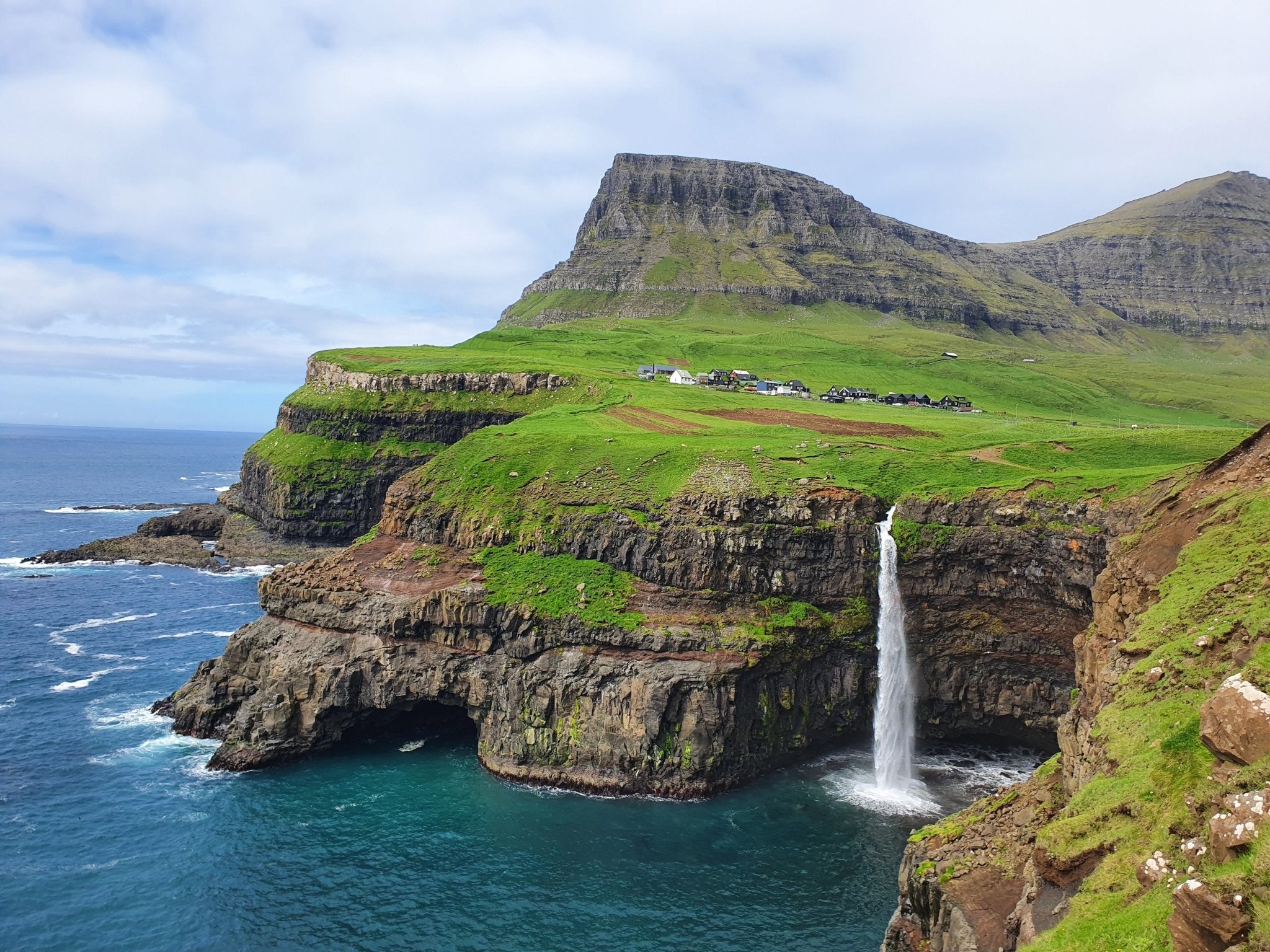 Vágar Excursion - Vamos Faroe Islands